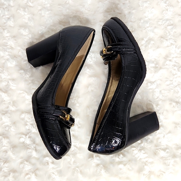 Bandalino Patten Leather Aligator Embossed Heels - Picture 7 of 16